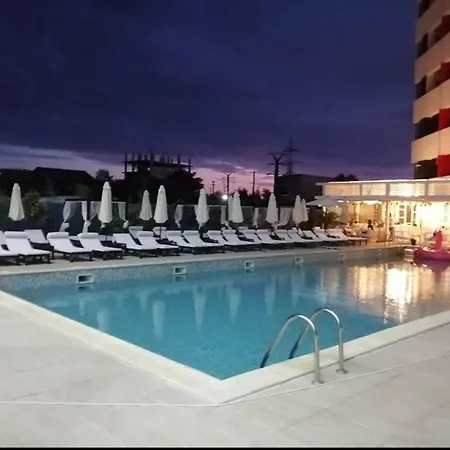 Aparthotel Charming 2 With Pool 5 Minute Pana La Plaja